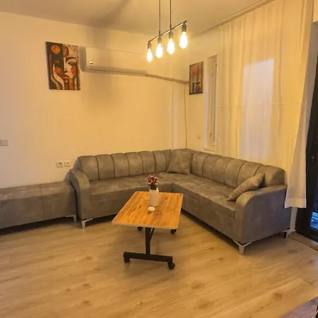 Vip For Four In The Center Of Apartment