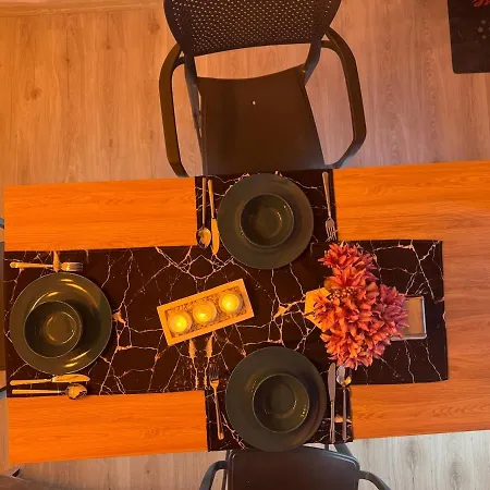 Vip For Four In The Center Of Apartment